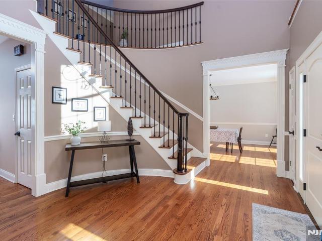 11 Clearwater Drive