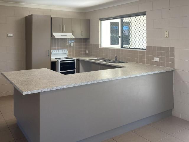 11 Cranfield Ct, Deeragun