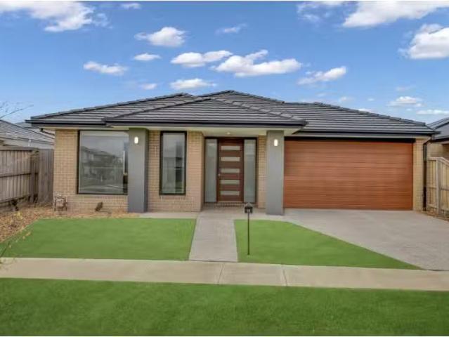 11 Crantock Way, Werribee House for rent Listed by Sarita Anu.