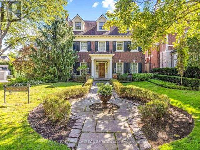 11 Dewbourne Avenue, Toronto, ON, M5P 1Z3 house for sale | Listing ID C13000 | Royal LePage