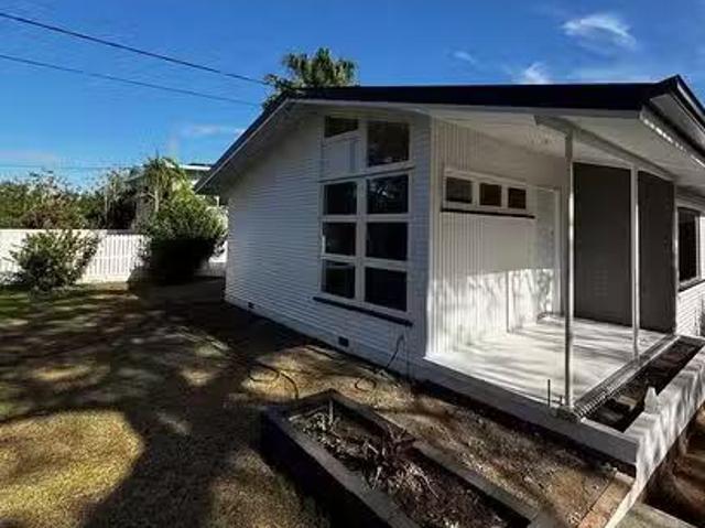 11 Diane Street, Yeronga, QLD 4104