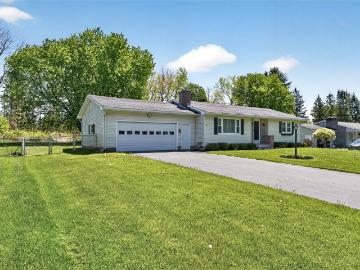 11 Drumlin Drive
