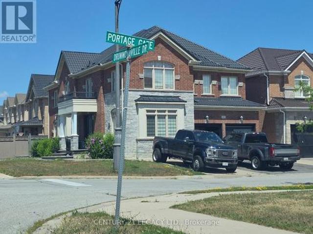 11 Drummondville Drive, Brampton, ON, L6P 3M6 house for sale | Listing ID W13618 | Royal LePage