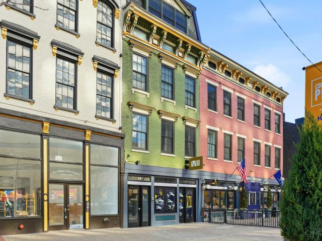 11 E Court Street