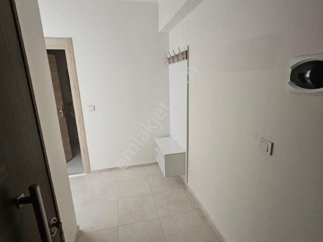 1+1 Eşyalı Memur Binasında Stüdyo Daire