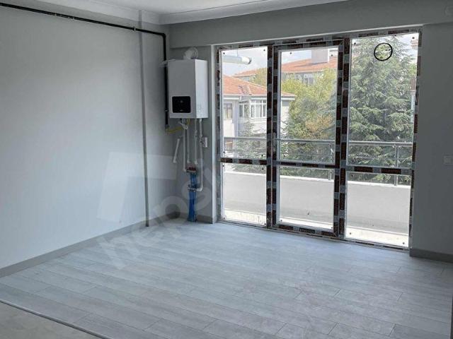 1+1 EŞYASIZ KİRALIK DAİRE