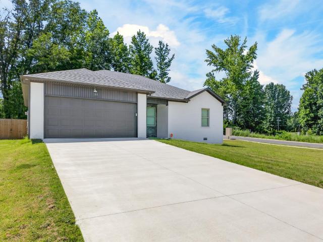 11 Edward Drive