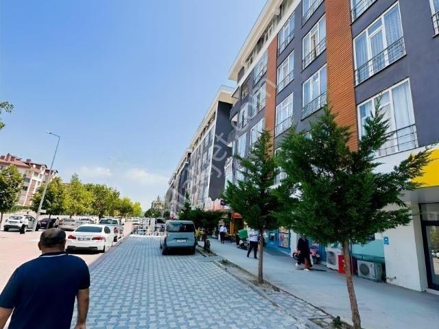 1+1 Esbeyde K.t.o Şehir Hastanesi Adliyeye Yakın Esyali