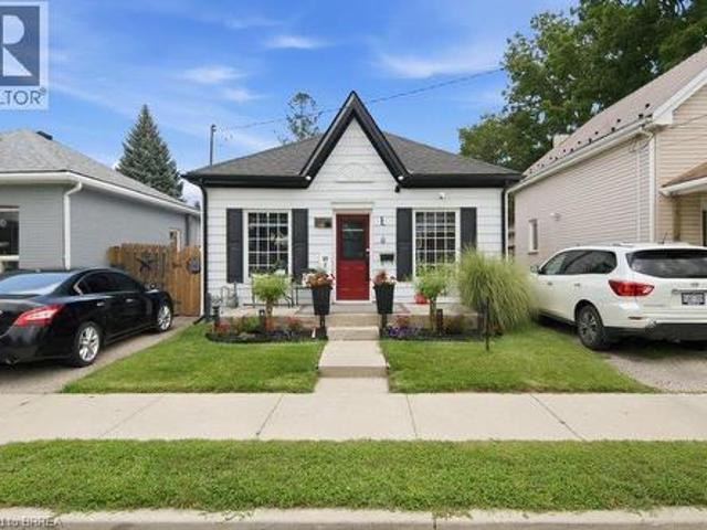 11 Esther Street, Brantford, ON, N3S 6K3 house for sale | Listing ID 40857 | Royal LePage