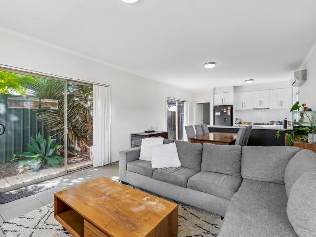 11 Erin Street
