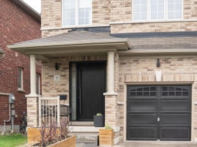 11 Falling Leaf Drive, Caledon, ON, L7C 2Z3 house for sale | Listing ID W13704 | Royal LePage