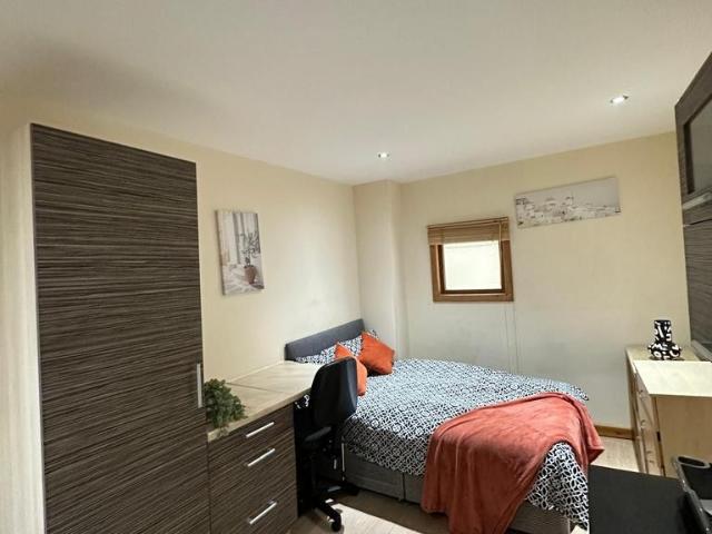 11 Fawcett Street, Sunderland, SR1 Studio to rent £525 pcm £121 pw