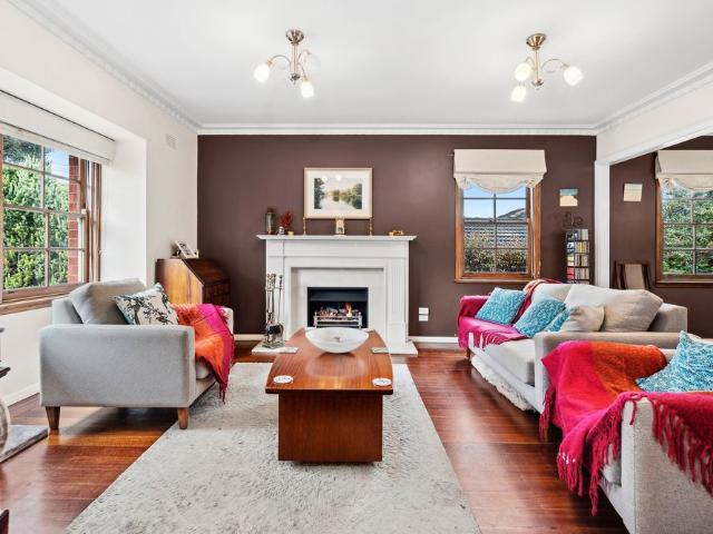 11 Ferndale Parade, Highton, VIC, 3216