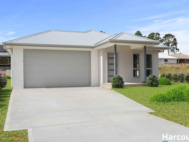 11 Figgins Loop, North Rothbury, NSW 2335