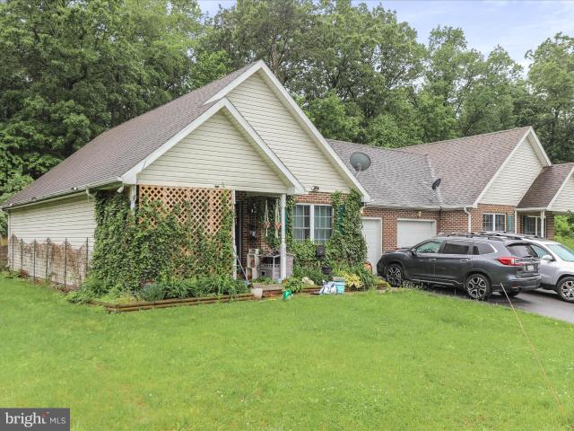 11 Galbus Ct, Falling Waters, WV 25419 | MLS #WVBE2052