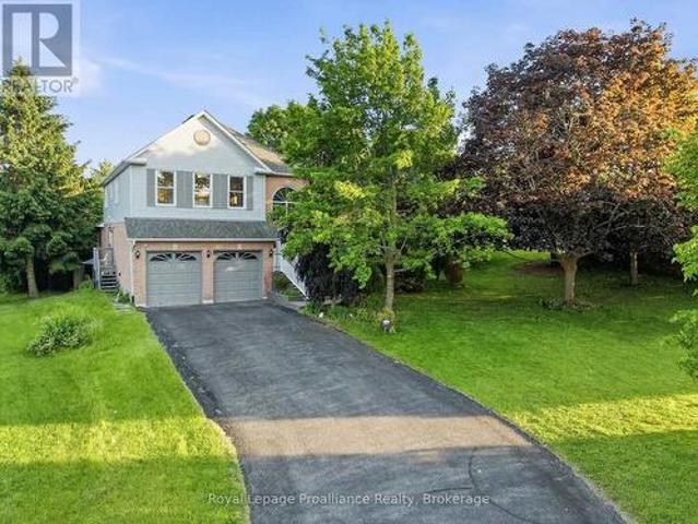 11 Gibson Place, Port Hope, ON, L1A 4G8 house for sale | Listing ID X13599 | Royal LePage