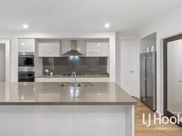 11 Gossan Circuit, Yarrabilba, QLD 4207