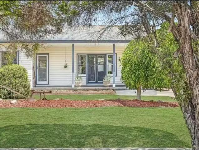 11 Gladstone Street, Mudgee House for rent Listed by Kate Mcm.