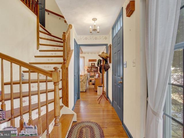 11 Glenwood Drive