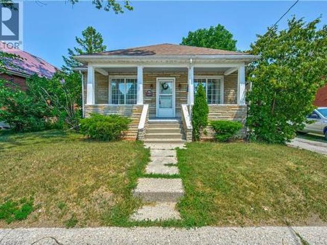 11 Hamilton Avenue, Brantford, ON, N3S 6Z4 house for sale | Listing ID 40844 | Royal LePage