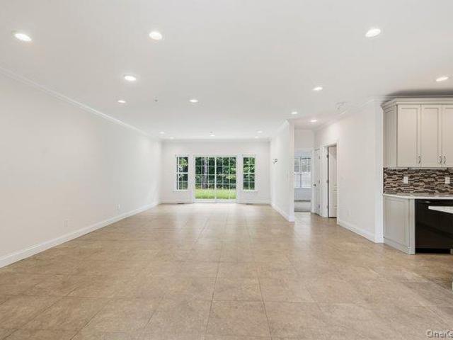 11 Halley Drive
