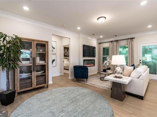 11 Hart Drive