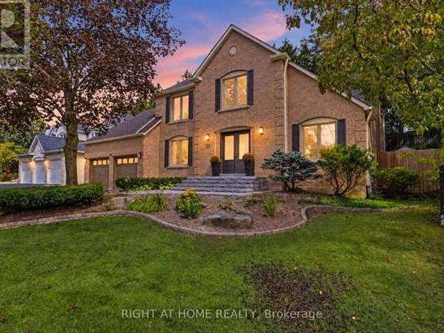 11 Harrowsmith Place, Richmond Hill, ON, L4E 2K1 house for sale | Listing ID N13805 | Royal LePage