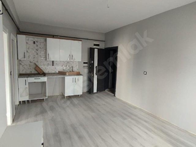 1+1 HASARSIZ MERKEZİ KONUMDA KİRALIK DAİRE