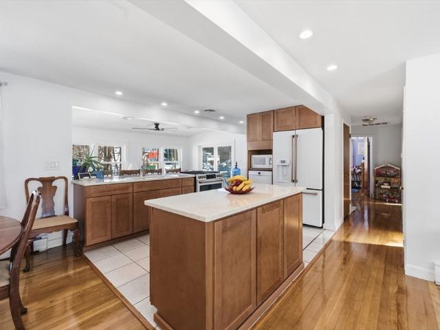 11 Hillcrest Ave, Brockton, US, MA