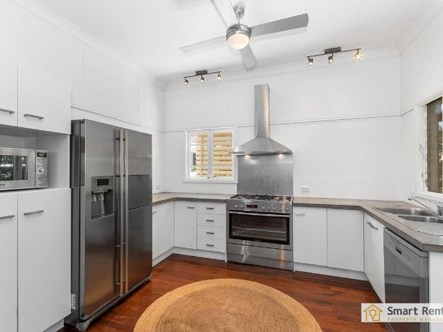 11 John Street, West End