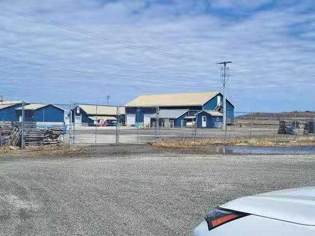 11 John Thibodeau Road, Meteghan Centre, NS, B0W 2K0 commerc.