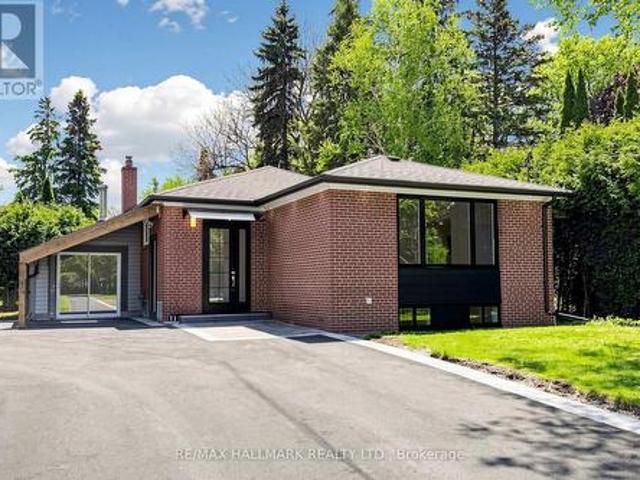 11 Johnson Road, Aurora, ON, L4G 2A3 house for sale | Listing ID N13560 | Royal LePage