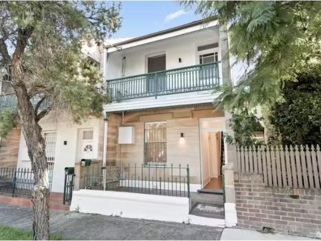 11 Justin Street, Lilyfield House for rent Listed by Crystal.