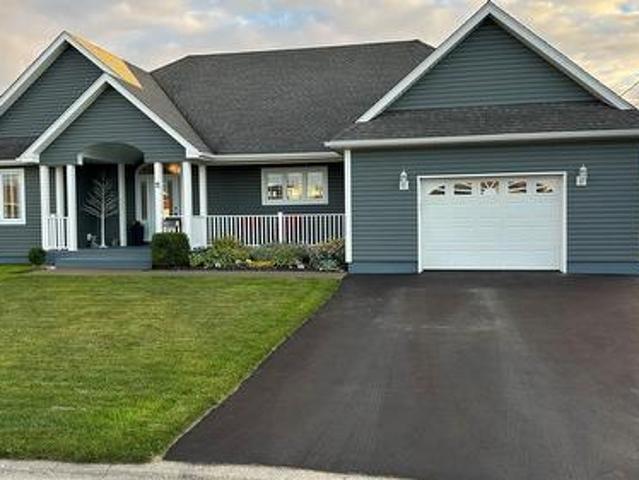 11 Kentucky Loop, Stephenville, NL, A2N 3X3 house for sale | Listing ID 1302 | Royal LePage