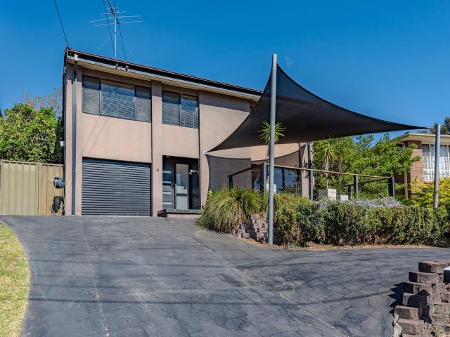 11 Koloona Drive Emu Plains