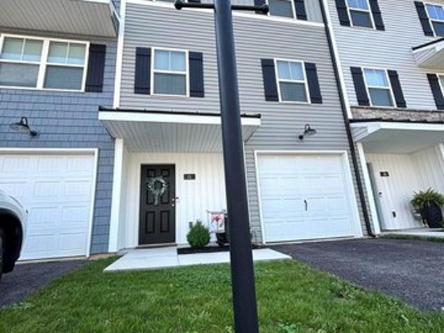 11 Landing Way, York, PA 17408