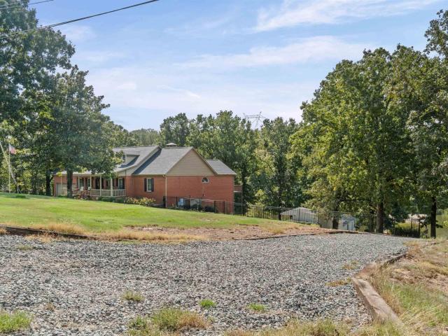 11 Lakeview CV