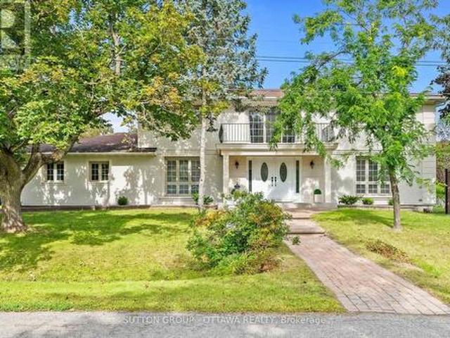 11 Lennon Drive, Ottawa, ON, K1V 1G9 house for sale | Listing ID X13799 | Royal LePage