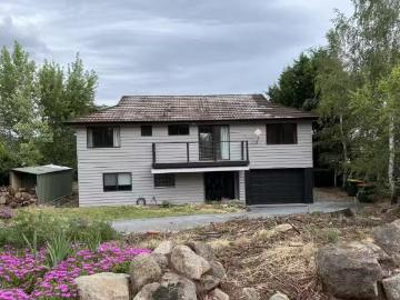 Kalkite, Snowy River, Victoria - Garden