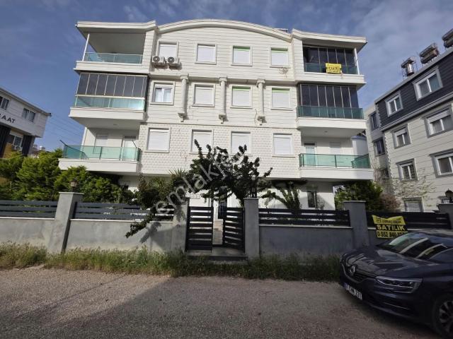 1+1 Lüks Daire Mall Of Yakını 60 M² Özel Bahçeli