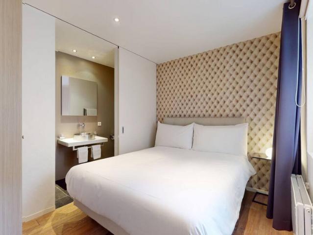 11 m², 1. Stock