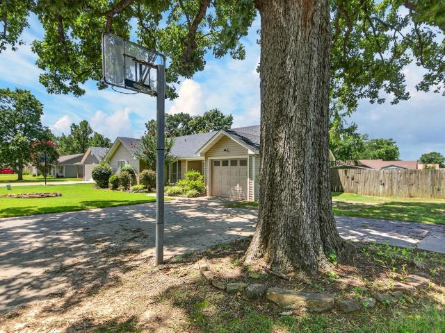 11 McArthur Drive