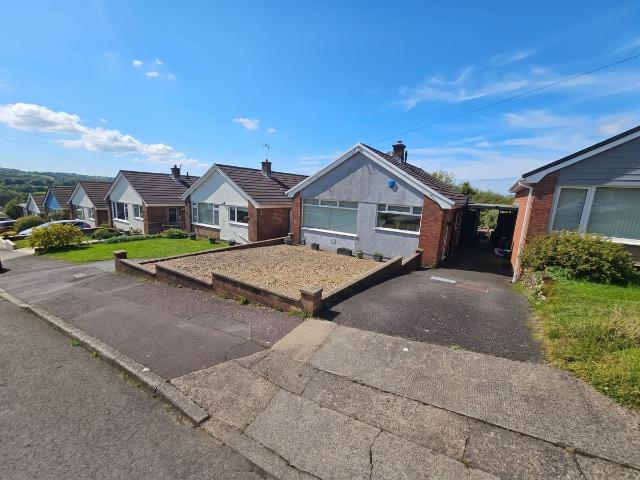 11 Maes Yr Efail, Dunvant, Swansea SA2, 2 bed bungalow to rent, £1,200 pcm | PrimeLocation
