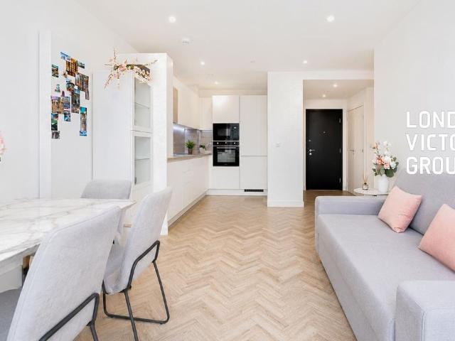 11 Makers Yard, London E3, 2 bed flat to rent, £2,830 pcm | PrimeLocation