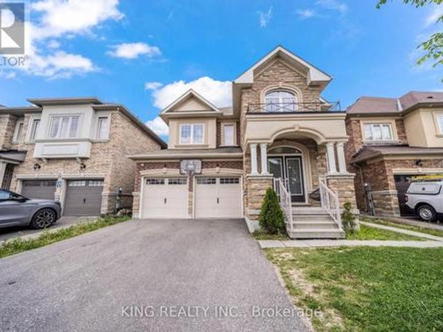 11 Malpass Street, Brampton, ON, L7A 4A3 house for sale | Listing ID W13776 | Royal LePage