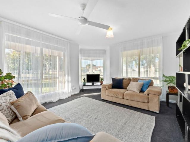 1/1 Marathon Ave Hamlyn Heights