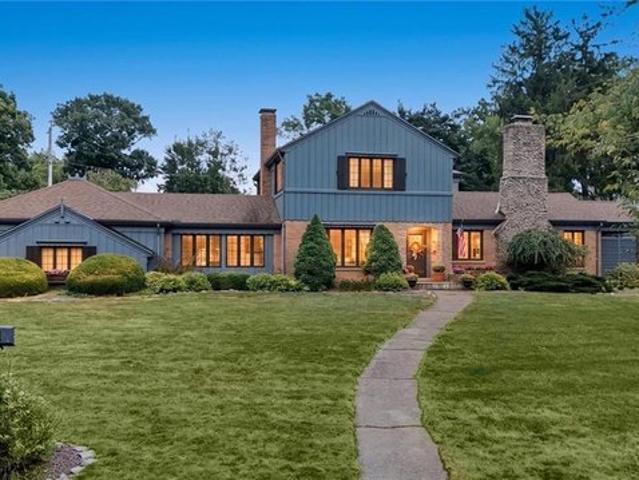 11 Maywood Dr, Danville, IL 61832