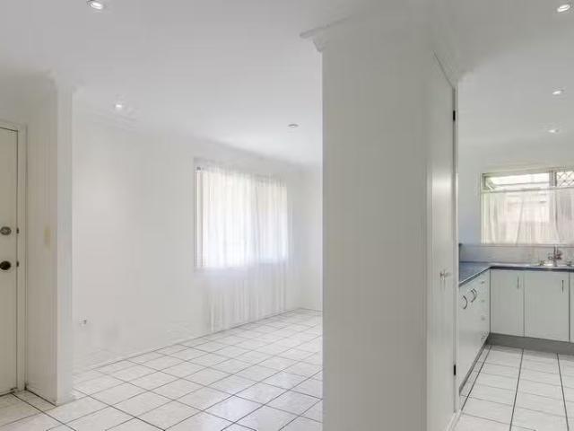 11 Melwood Street, EAGLEBY, QLD 4207 House for Rent