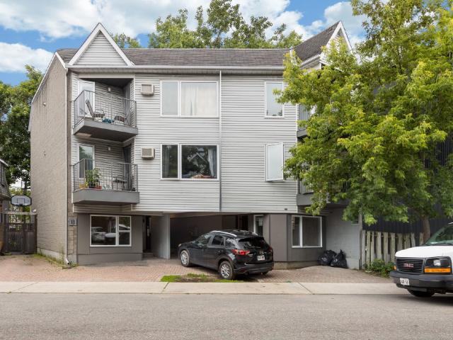 11 Merton Street 6 Ottawa, ON K1Y1V4