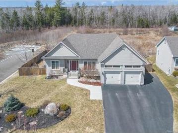 11 Mitchell Wayne, Fredericton, NB, E3G 5M6 house for sale | Listing ID NB137358 | Royal LePage